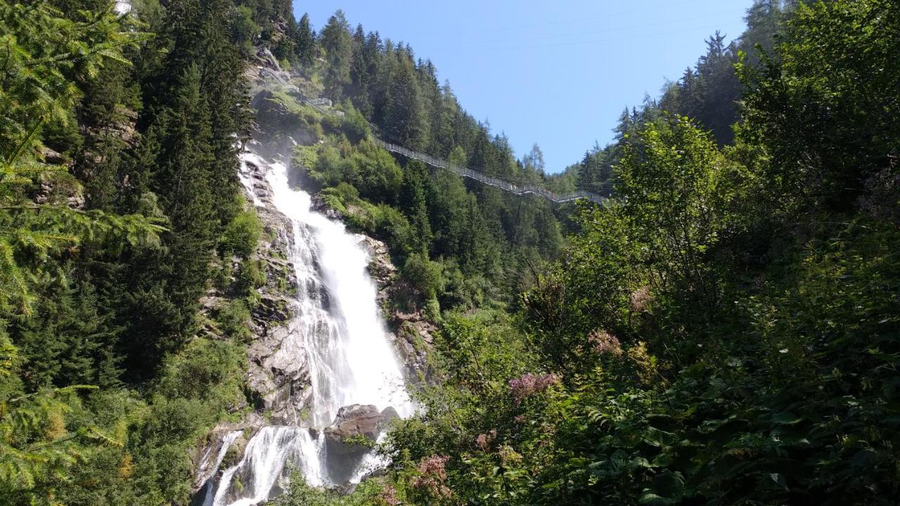 ホテル Gastehaus Landhaus Tyrol グリース・イム・ゼルライン エクステリア 写真