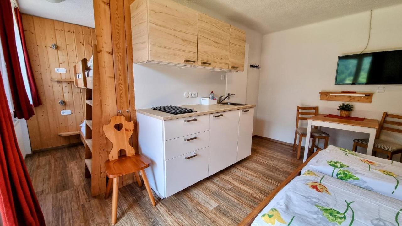 Gaestehaus Landhaus Tyrol グリース・イム・ゼルライン エクステリア 写真