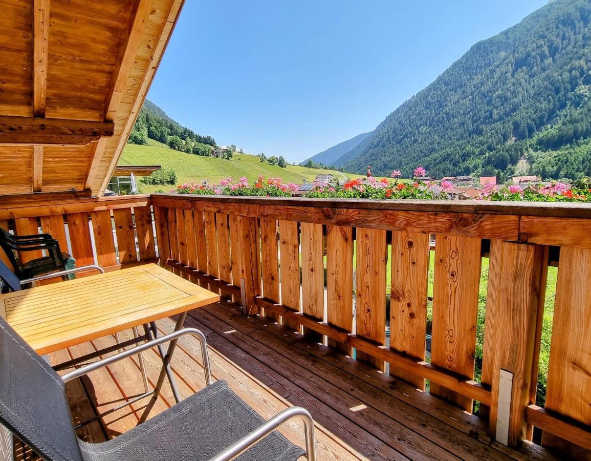 ホテル Gastehaus Landhaus Tyrol グリース・イム・ゼルライン エクステリア 写真